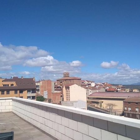 Atico Con Vistas Unicas. Vt-Lr-1352 Apartment Entrena Exterior photo